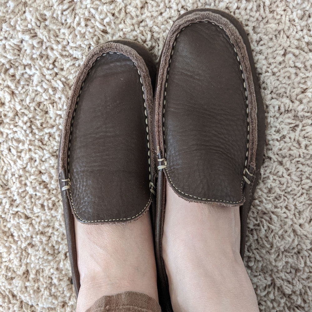 Comfy brown leather loafers 7.5